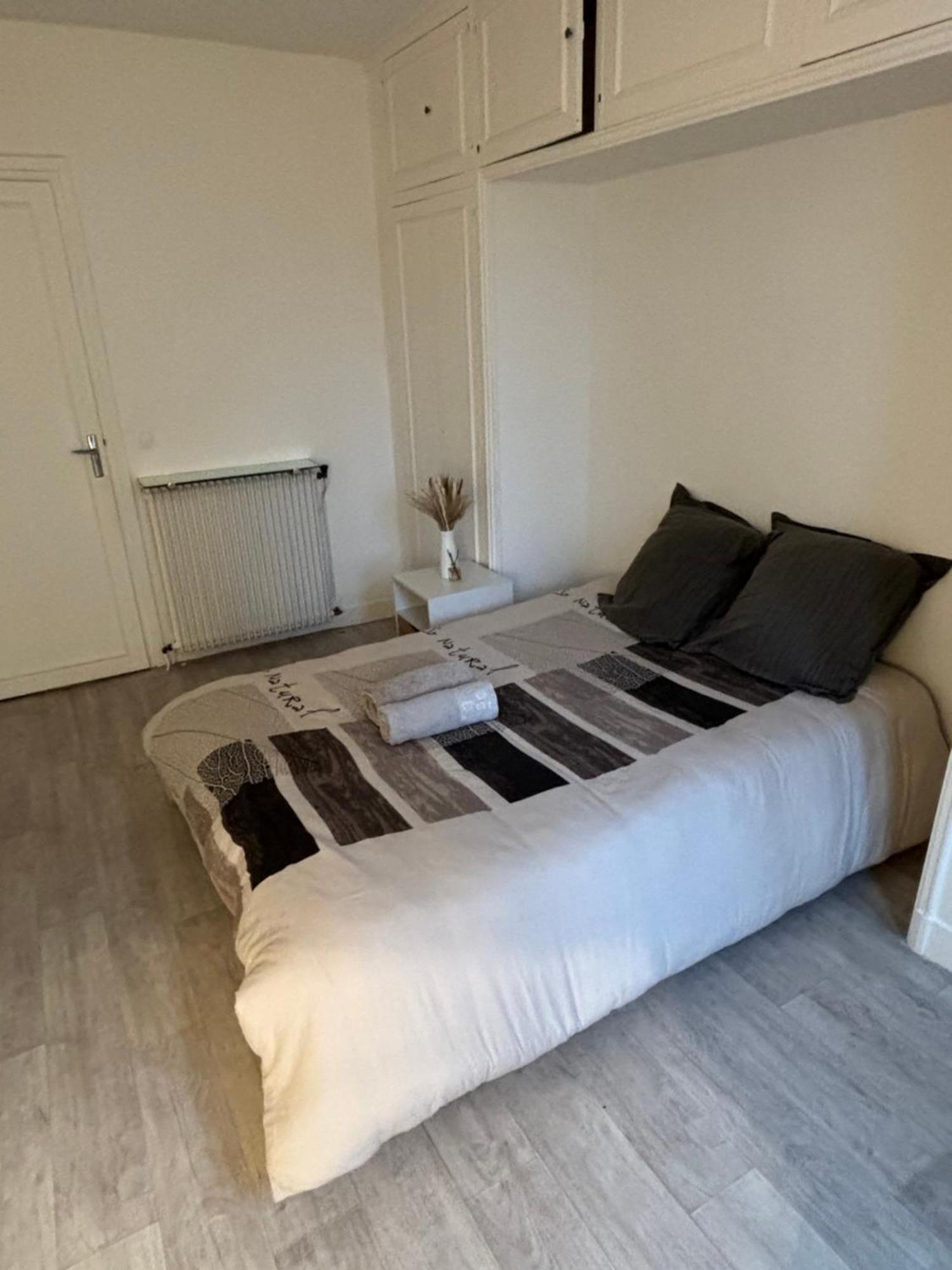 Appartement Situe Dans Le 9Eme Arrondissement, A Deux Pas Du Sacre-Coeur Париж Экстерьер фото